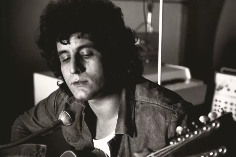 SPECIAL SCREENING OF “PINO DANIELE – NERO A METÀ” – DEC 27 AT 7:45 PM – IN AUDITORIUM CAPRI